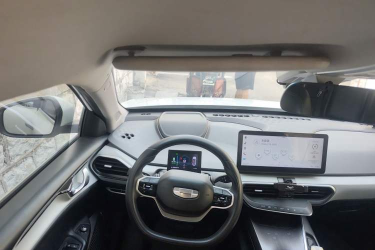 Used Geometry A 2019 Upgraded Model High-Resolution Standard Range Square Edition Steering Wheel