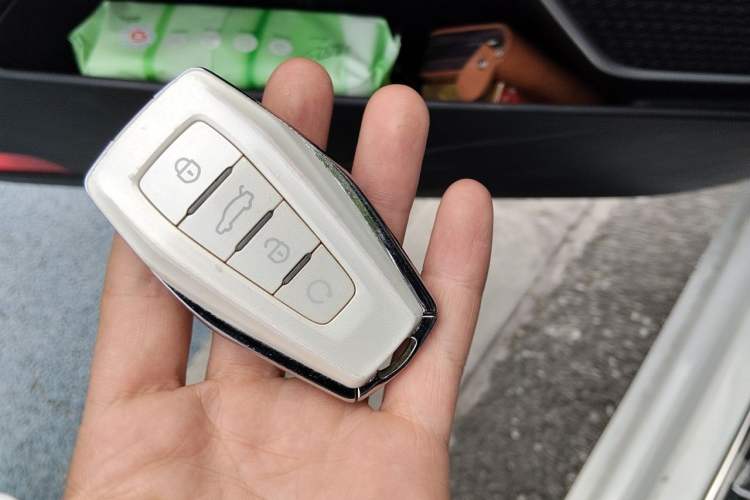 Used Geometry A 2019 High-Performance Standard Range Power Edition Vehicle Key