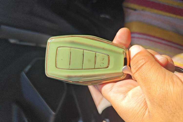 Used Geometry A 2019 High-Value Standard Range Cube Edition Vehicle Key