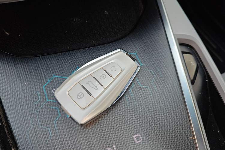 Used Geometry A 2019 High-Performance Standard Range Power Edition Vehicle Key