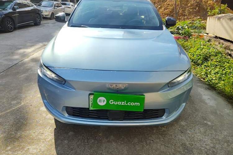 Used Geometry A 2021 Pro Enhanced High-Efficiency Range Version 600 km A600 Cubic Edition Front
