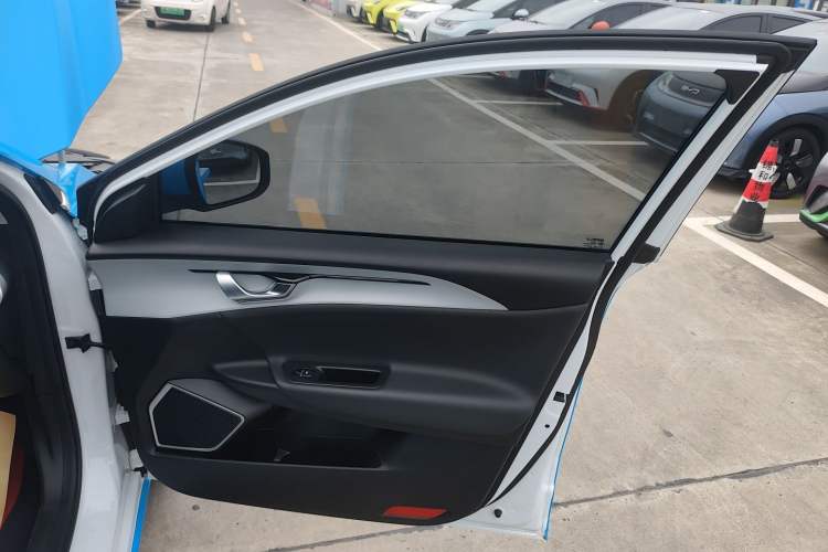 Used Geometry A 2021 Pro Enjoy High-Dimensional Range Edition 430 km A430 Square Version Interior 5