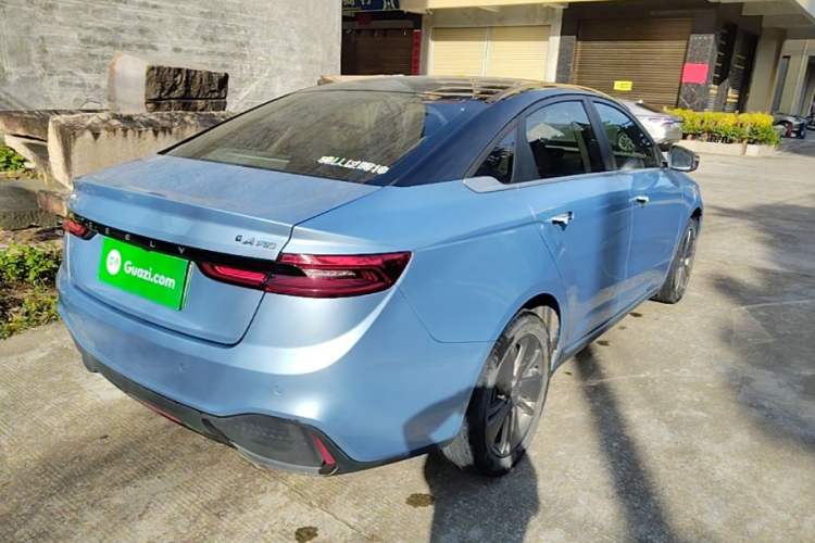 Used Geometry A 2021 Pro Enhanced High-Efficiency Range Version 600 km A600 Cubic Edition Rear Right 45 Deg
