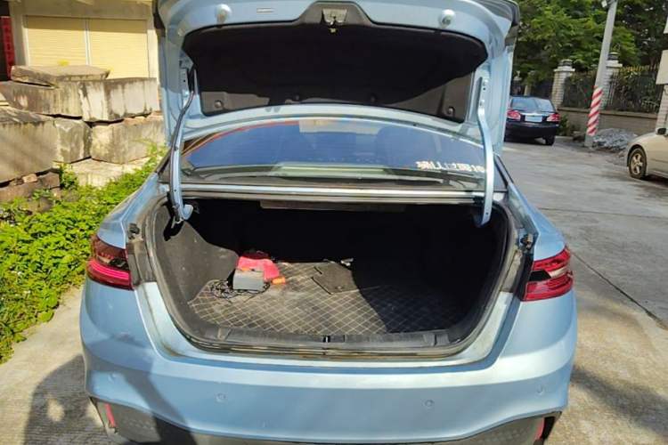 Used Geometry A 2021 Pro Enhanced High-Efficiency Range Version 600 km A600 Cubic Edition Trunk