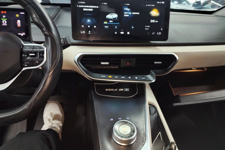 Used Geometry A 2021 Pro Enjoy High-Dimensional Range Edition 430 km A430 Cubic Version Center Console
