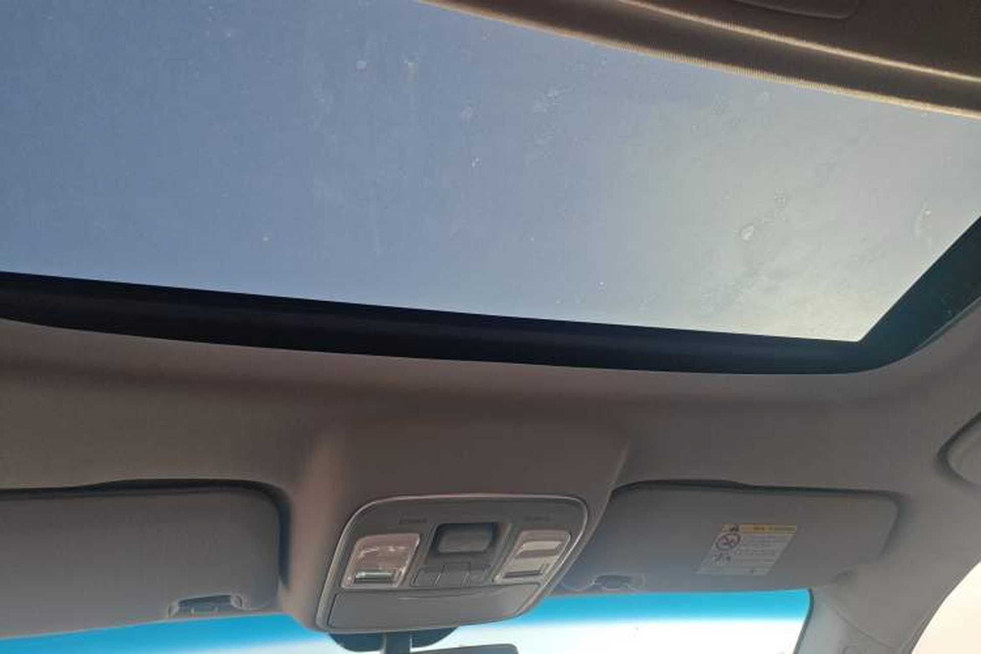 Used Geometry A 2021 Pro Enhanced High-Efficiency Range Version 600 km A600 Cubic Edition Headliner