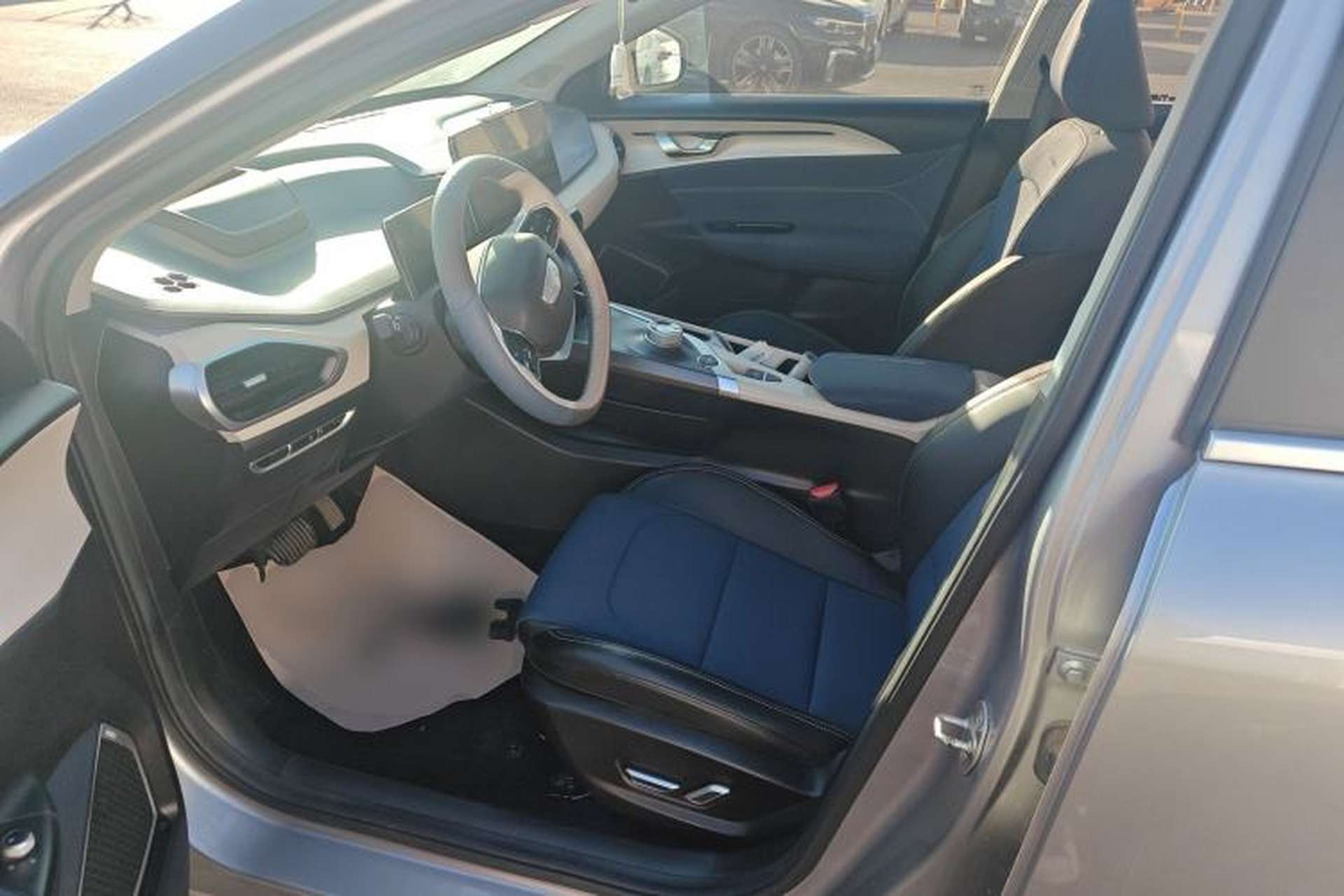 Used Geometry A 2021 Pro Enhanced High-Efficiency Range Version 600 km A600 Cubic Edition Left Front Seat