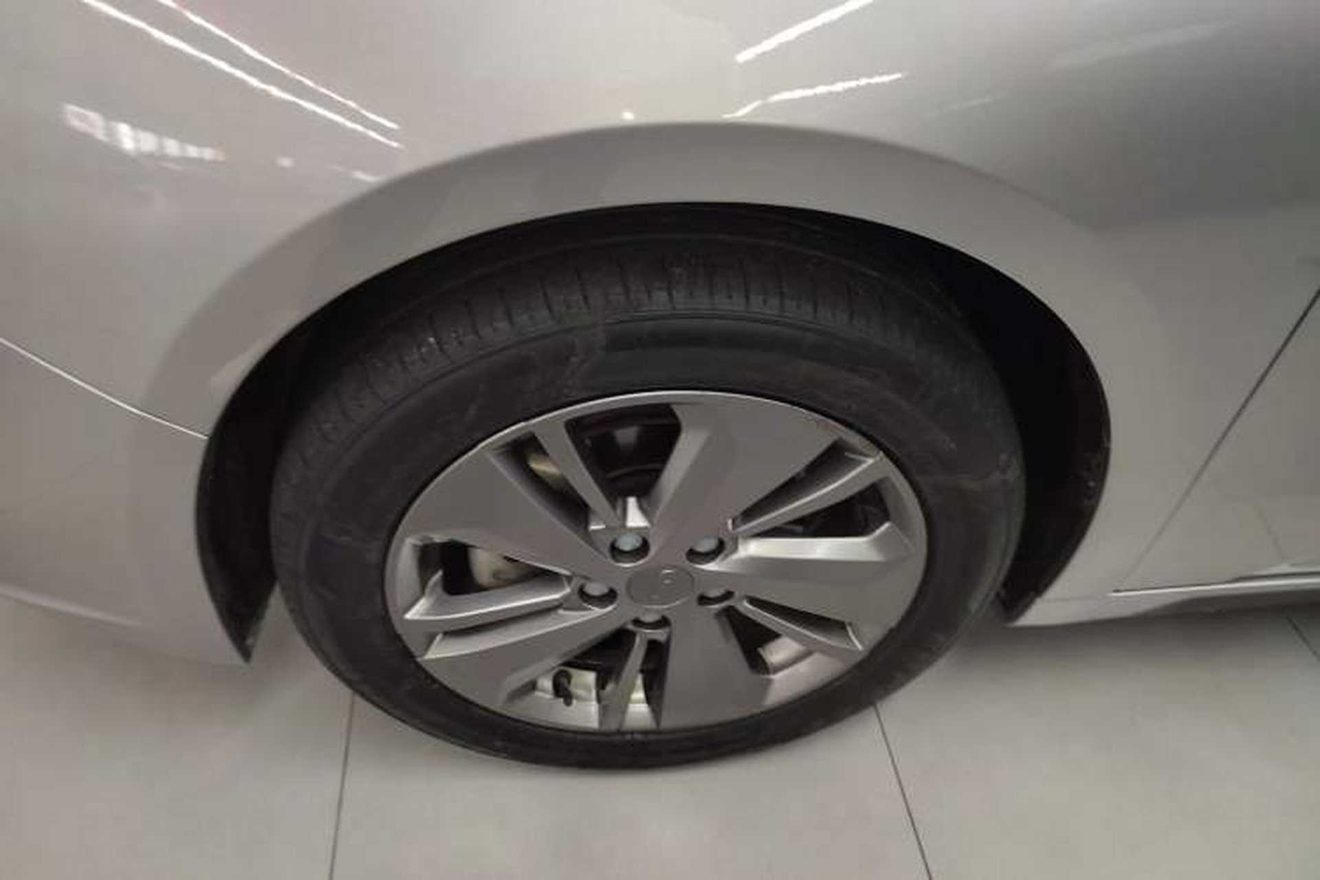 Used Geometry A 2021 Pro Enjoy High-Dimensional Range Edition 430 km A430 Cubic Version Left Front Wheel Hub