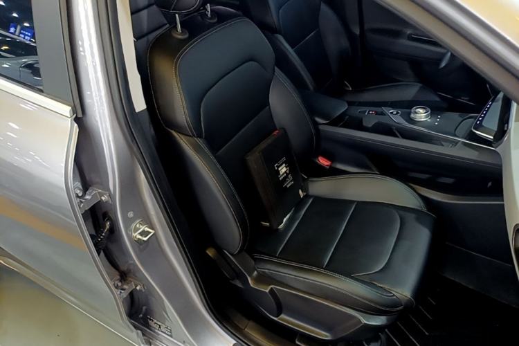 Used Geometry A 2021 Pro Enjoy High-Dimensional Range Edition 430 km A430 Square Version Right Front Seat