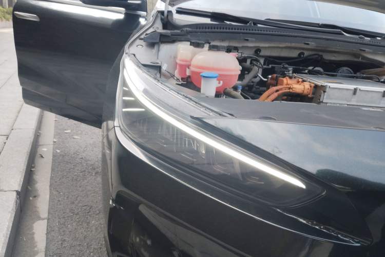 Used Geometry A 2021 Pro Enhanced High-Efficiency Range Version 600KM A600 PowerCube Edition Right Front Headlight