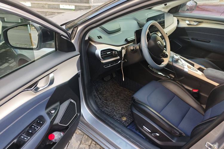 Used Geometry A 2021 Pro Enhanced High-Efficiency Range Version 600 km A600 Cubic Edition Driver Seat