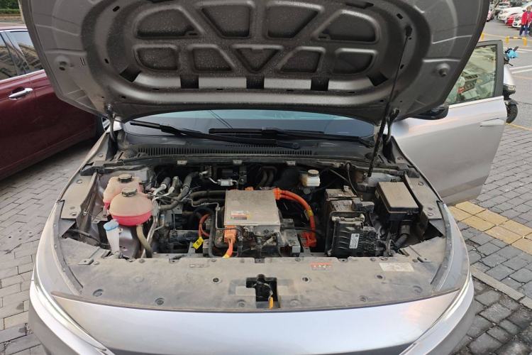 Used Geometry A 2021 Pro Enhanced High-Efficiency Range Version 600 km A600 Cubic Edition Engine Bay