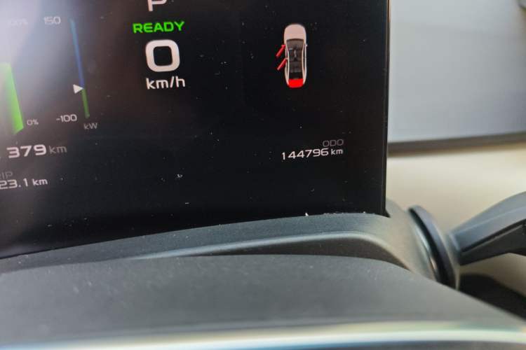 Used Geometry A 2021 Pro Enhanced High-Efficiency Range Version 600 km A600 Cubic Edition Odometer Close Up