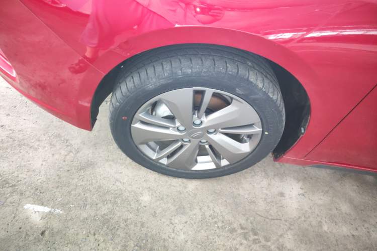Used Geometry A 2021 Pro Enjoy High-Dimensional Range Edition 430 km A430 Cubic Version Left Front Wheel Hub