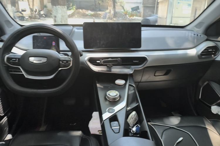 Used Geometry A 2021 Pro Enjoy High-Dimensional Range Edition 430 km A430 Square Version Center Console