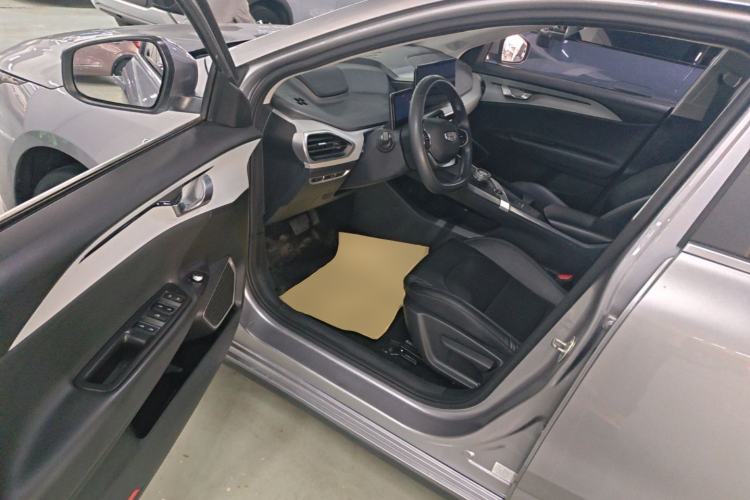 Used Geometry A 2021 Pro Enjoy High-Dimensional Range Edition 430 km A430 Square Version Driver Seat