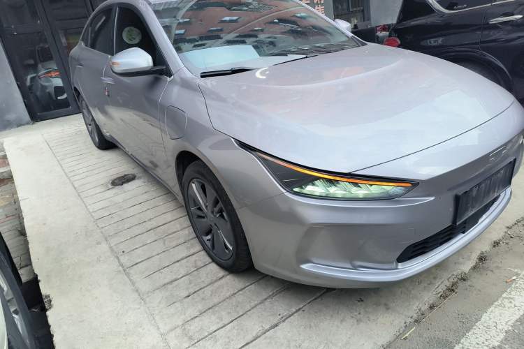 Used Geometry A 2021 Pro Enjoy High-Dimensional Range Edition 430KM A430 Easy-Drive Version Front Right 45 Deg