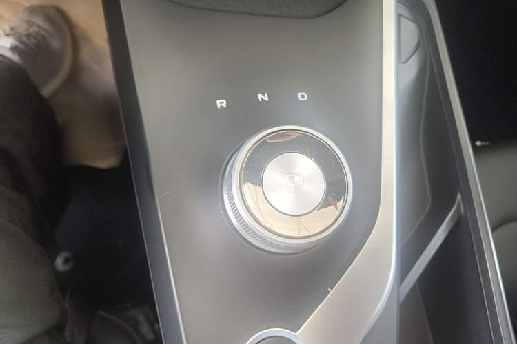 Used Geometry A 2021 Pro Enjoy High-Dimensional Range Edition 430KM A430 Easy-Drive Version Gear Lever