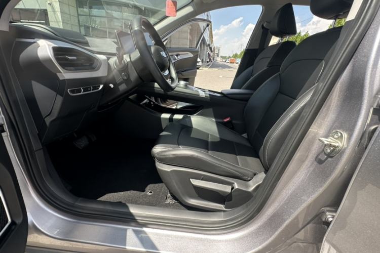 Used Geometry A 2021 Pro Enjoy High-Dimensional Range Edition 430KM A430 Easy-Drive Version Interior 1