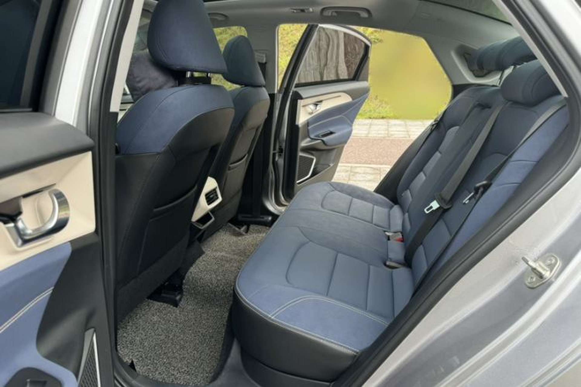 Used Geometry A 2021 Pro Enhanced High-Efficiency Range Version 600KM A600 PowerCube Edition Interior 10
