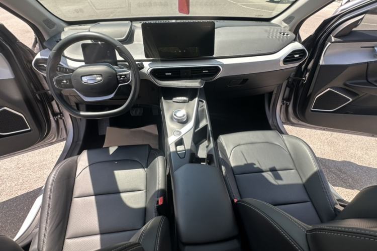 Used Geometry A 2021 Pro Enjoy High-Dimensional Range Edition 430KM A430 Easy-Drive Version Interior 3