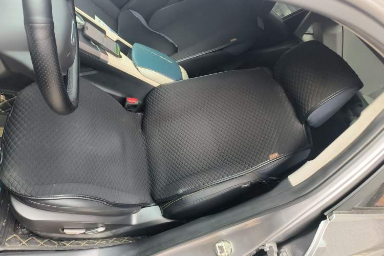 Used Geometry A 2021 Pro Enjoy High-Dimensional Range Edition 430KM A430 Easy-Drive Version Left Front Seat
