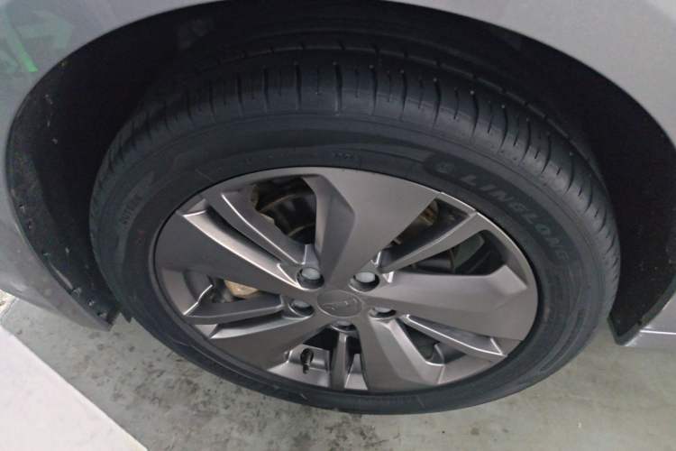 Used Geometry A 2021 Pro Enjoy High-Dimensional Range Edition 430 km A430 Square Version Left Front Wheel Hub