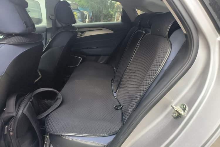 Used Geometry A 2021 Pro Enjoy High-Dimensional Range Edition 430KM A430 Easy-Drive Version Left Rear Seat