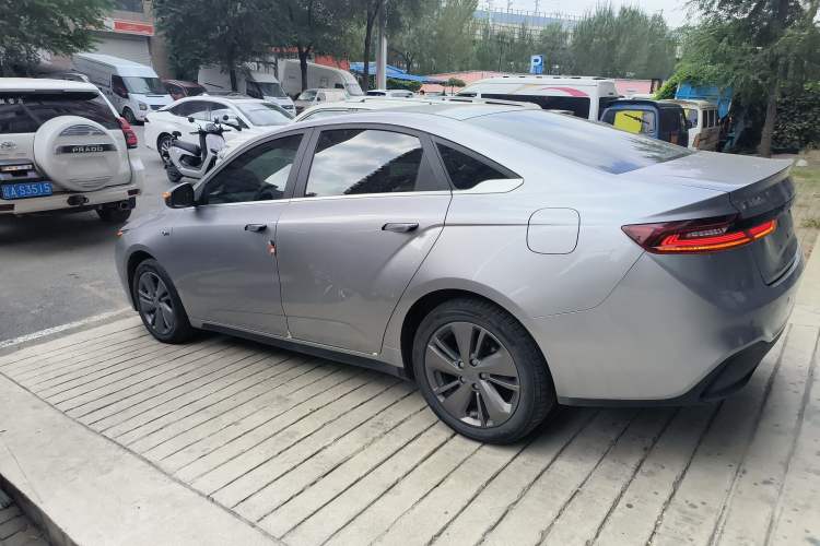 Used Geometry A 2021 Pro Enjoy High-Dimensional Range Edition 430KM A430 Easy-Drive Version Left Side