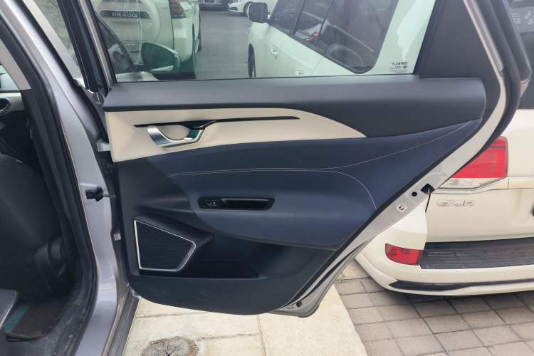 Used Geometry A 2021 Pro Enjoy High-Dimensional Range Edition 430KM A430 Easy-Drive Version Right Rear Door Interior