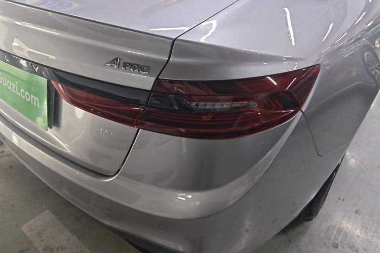 Used Geometry A 2021 Pro Enjoy High-Dimensional Range Edition 430 km A430 Square Version Right Rear Taillight