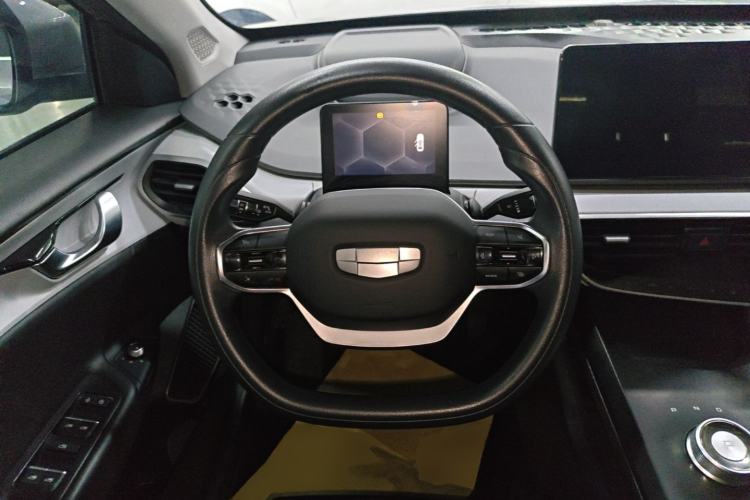 Used Geometry A 2021 Pro Enjoy High-Dimensional Range Edition 430 km A430 Square Version Steering Wheel