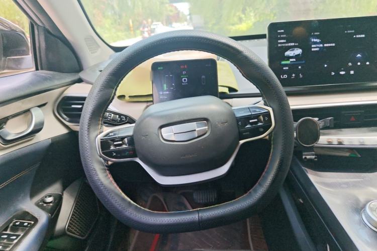 Used Geometry A 2021 Pro Enhanced High-Efficiency Range Version 600 km A600 Cubic Edition Steering Wheel