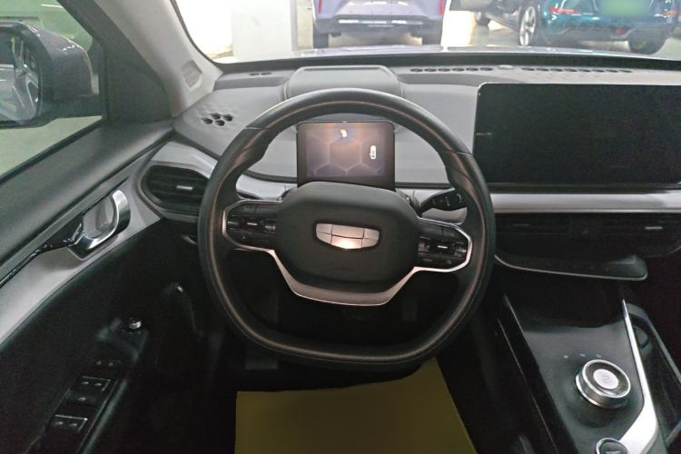 Used Geometry A 2021 Pro Enjoy High-Dimensional Range Edition 430 km A430 Square Version Steering Wheel