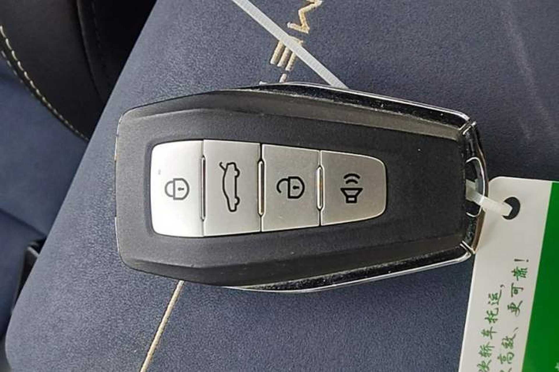 Used Geometry A 2021 Pro Enhanced High-Efficiency Range Version 600KM A600 PowerCube Edition Vehicle Key