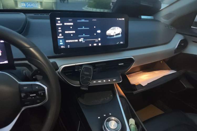 Used Geometry A 2021 Pro Enjoy High-Dimensional Range Edition 430 km A430 Square Version Audio And AC Panel