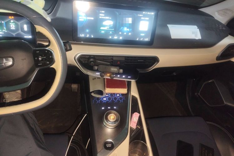 Used Geometry A 2021 Pro Enhanced High-Efficiency Range Version 600 KM A600 Chanyou Edition Audio And AC Panel