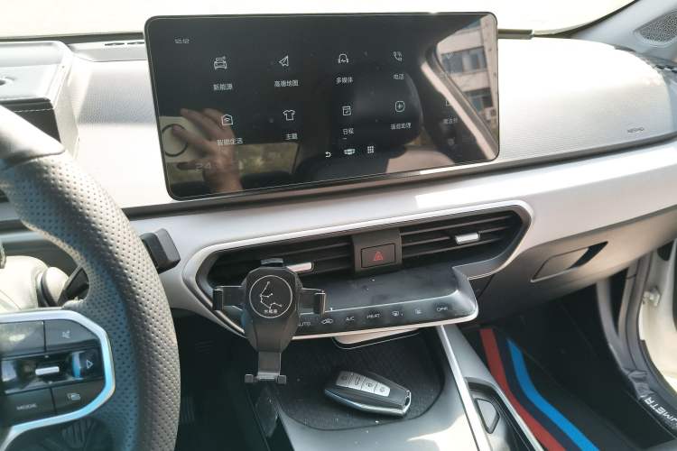 Used Geometry A 2021 Pro Enjoy High-Dimensional Range Edition 430 km A430 Square Version Audio And AC Panel