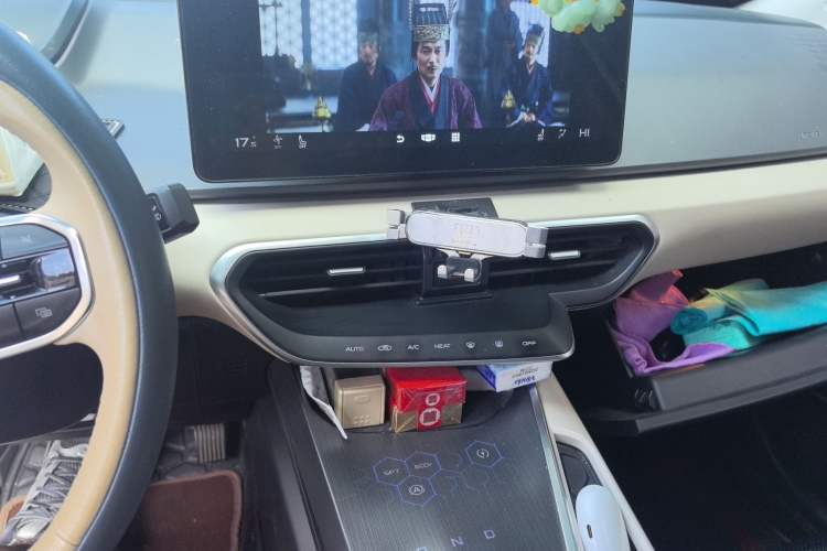 Used Geometry A 2021 Pro Enhanced High-Efficiency Range Version 600KM A600 Asian Games Edition Audio And AC Panel