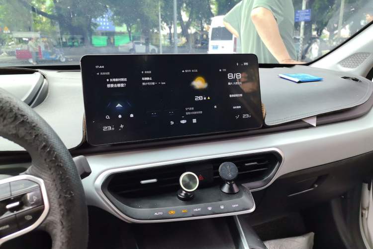 Used Geometry A 2021 Pro Enjoy High-Dimensional Range Edition 430 km A430 Square Version Audio And AC Panel