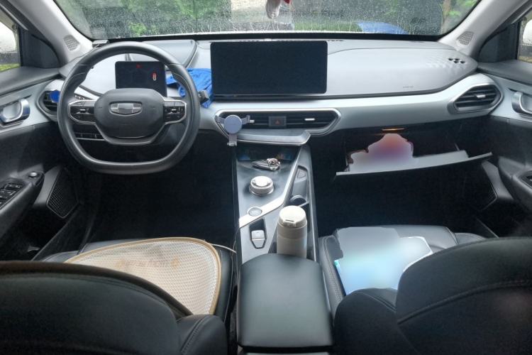 Used Geometry A 2021 Pro Enjoy High-Dimensional Range Edition 430 km A430 Square Version Center Console