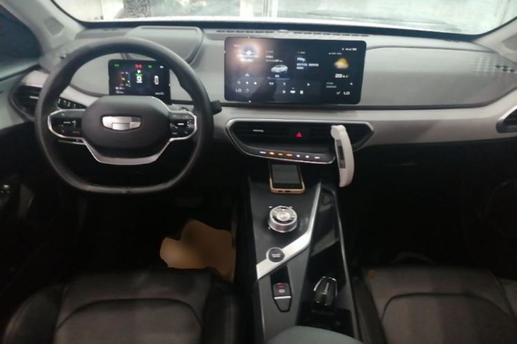 Used Geometry A 2021 Pro Enjoy High-Dimensional Range Edition 430 km A430 Square Version Center Console