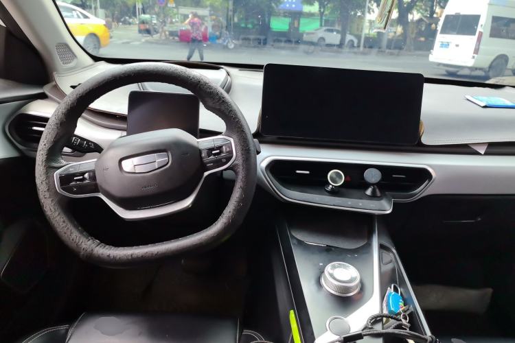 Used Geometry A 2021 Pro Enjoy High-Dimensional Range Edition 430 km A430 Square Version Center Console