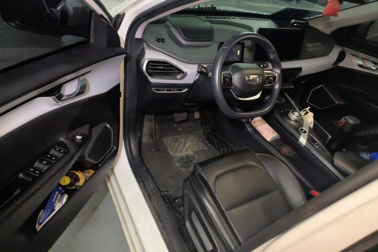 Used Geometry A 2021 Pro Enjoy High-Dimensional Range Edition 430KM A430 Easy-Drive Version Driver Seat