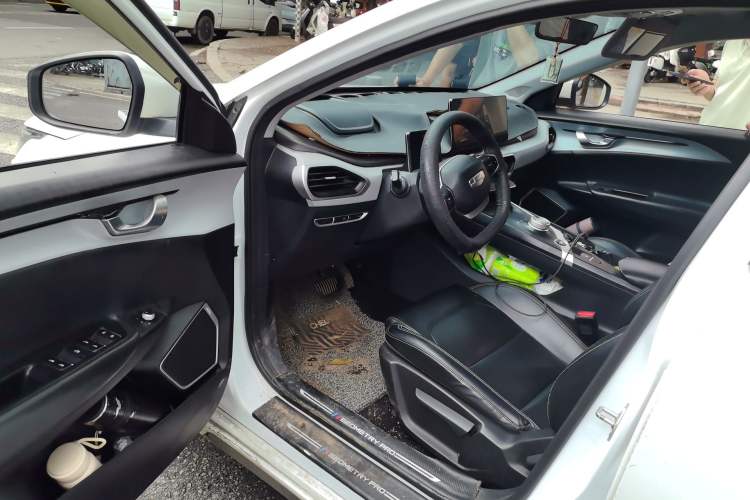Used Geometry A 2021 Pro Enjoy High-Dimensional Range Edition 430 km A430 Square Version Driver Seat