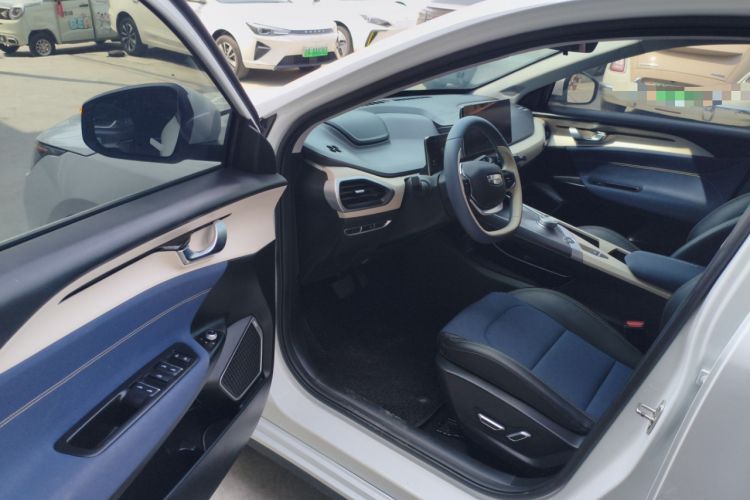 Used Geometry A 2021 Pro Enjoy High-Dimensional Range Edition 430 km A430 Cubic Version Driver Seat