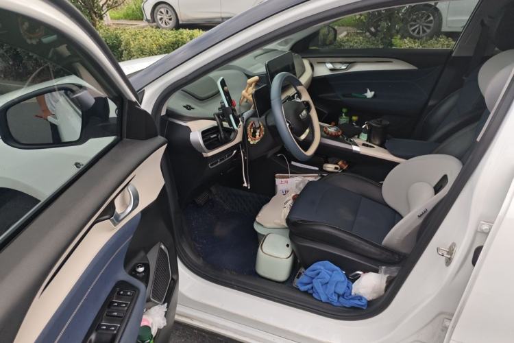 Used Geometry A 2021 Pro Enhanced High-Efficiency Range Version 600KM A600 Asian Games Edition Driver Seat