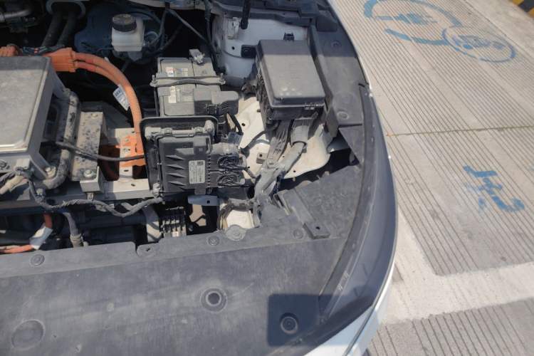 Used Geometry A 2021 Pro Enhanced High-Efficiency Range Version 600KM A600 Asian Games Edition Engine Bay Left