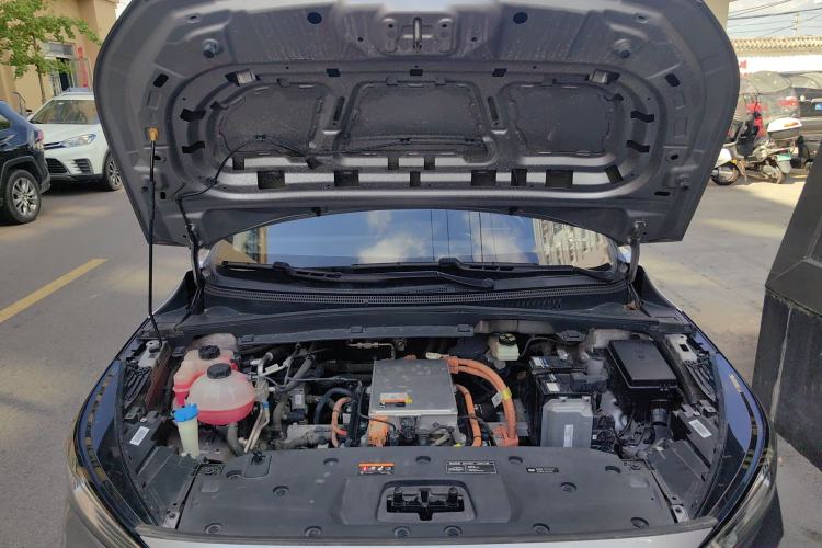 Used Geometry A 2021 Pro Enhanced High-Efficiency Range Version 600 km A600 Cubic Edition Engine Bay