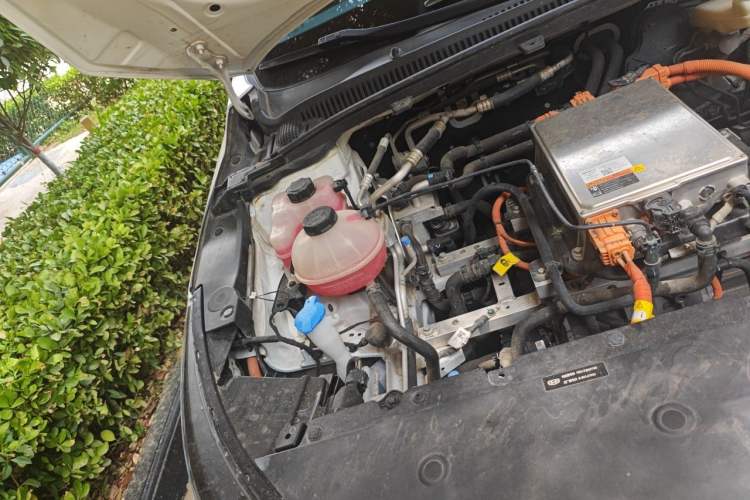 Used Geometry A 2021 Pro Enhanced High-Efficiency Range Version 600KM A600 Asian Games Edition Engine Bay Right